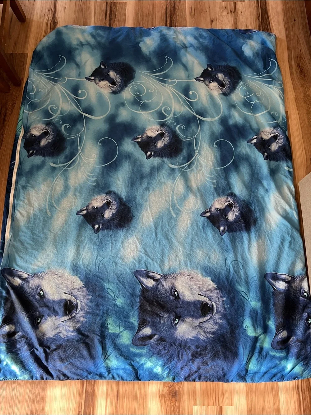 Y2K Vintage Celtic Folk Art Twilight Wolf Duvet Cover 70” x 55”